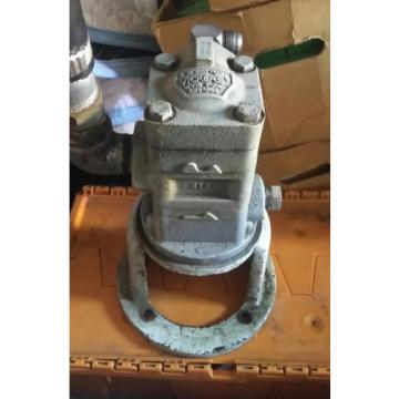 Vickers vane pump 2884865 v2230 2 11w  hydrologic oil fluid great condition