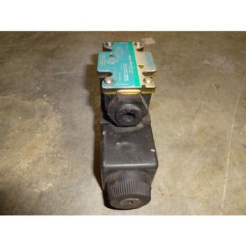 VICKERS DG4V-3S-2C-M-FTWL-B5-60 SOLENOID DIRECTIONAL CONTROL HYDRAULIC VALVE