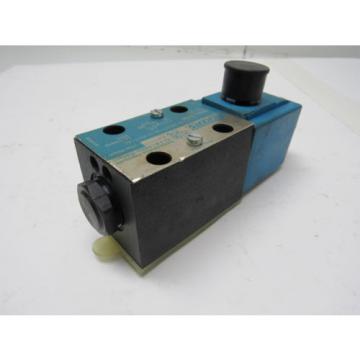 Vickers DG4V-3-2B207-M-U-PH7-60 Hydraulic Solenoid Valve W/110VDC Coil