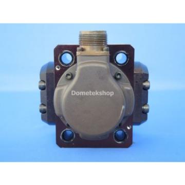 Vickers SM4-201557-80/40-10 Servo Valve