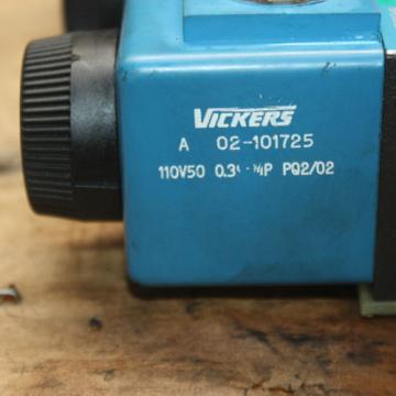 VICKERS HYDRAULIC DG4V-3S-8C-VM-U-A5-60 A02-101725 Solenoid Operated Directional