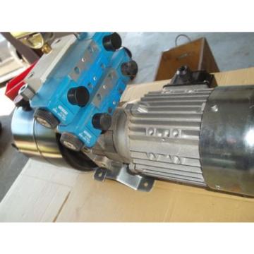 VICKERS HYDRAULIC PUMP