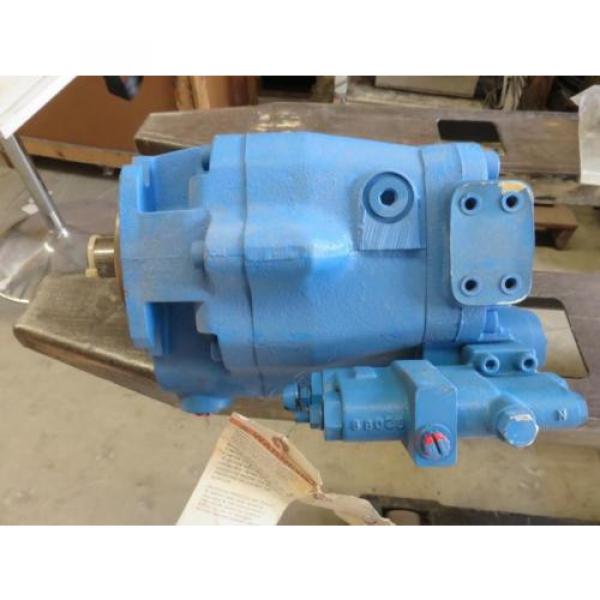 Origin EATON VICKERS Hydraulic Piston Pump PVM081ER09GS02AAC07110000A0A PVM081 #1 image