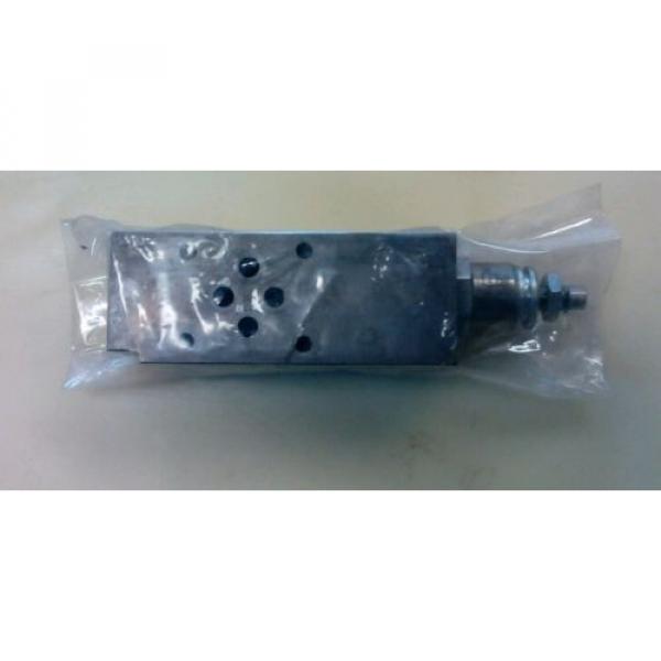 Origin DENISON FLOW CONTROL VALVE # ZDR-AR-01-1-S0-D1      098-91213 #3 image