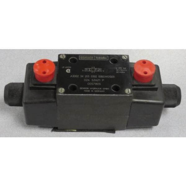 DENISON Hydraulics Directional Valve M:A3D0234203030200B5W01300 C:026-52621 P #1 image