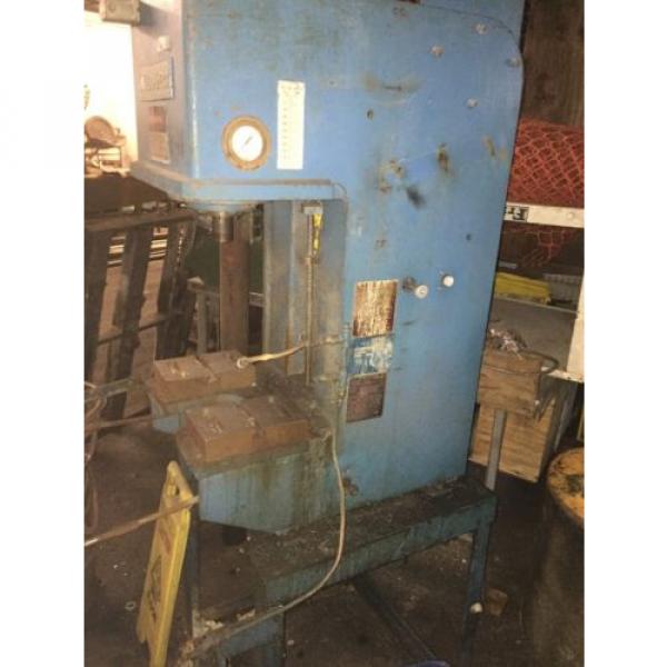 8 Ton Multi Press Model W4R80H Hydraulic C- Frame Press Denison #2 image