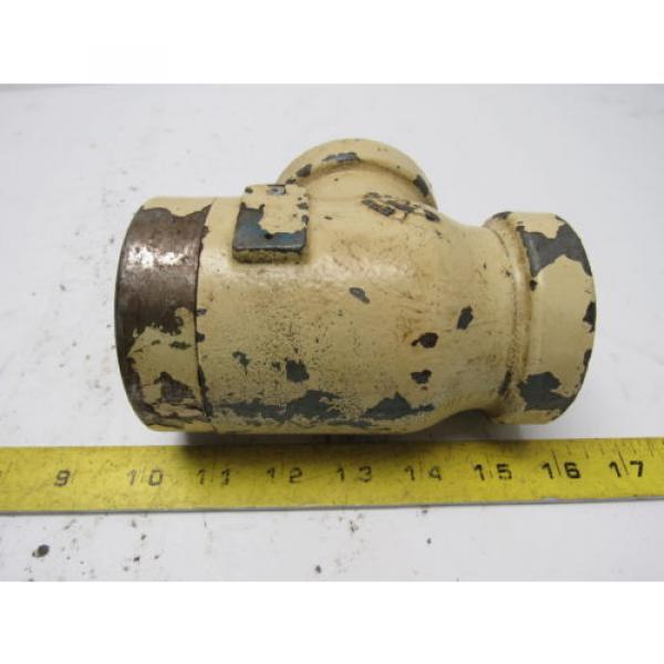 Vickers C2830 Right Angle Hydraulic Check Valve 1-1/2#034; npt #1 image