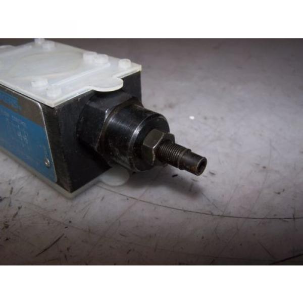 Origin VICKERS DGFMN-3-Y-A2W-B2W-41 HYDRAULIC FLOW CONTROL VALVE #3 image