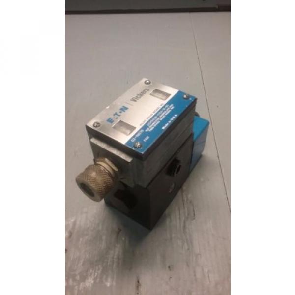 EATON VICKERS PILOT VALVE DG4S4LW-012A-B-60_DG4S4LW012AB60 #1 image