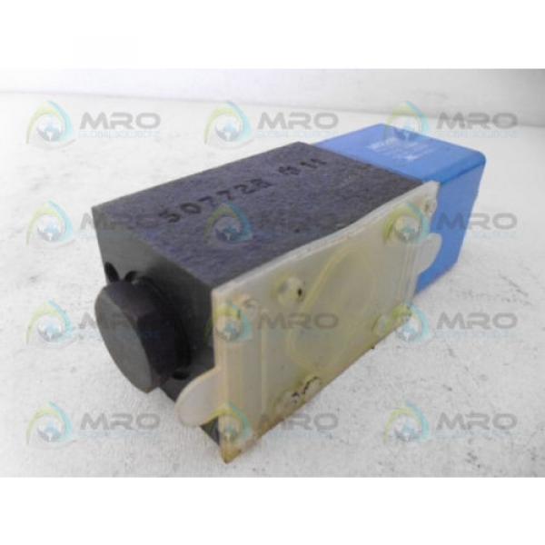 VICKERS DG4V-3S-OA-M-U-B5-60 DIRECTIONAL VALVE Origin NO BOX #3 image