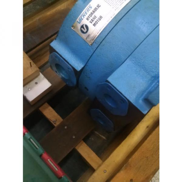 Vickers MHT hydraulic motor for Van Dorn Injection Molding Machine #3 image