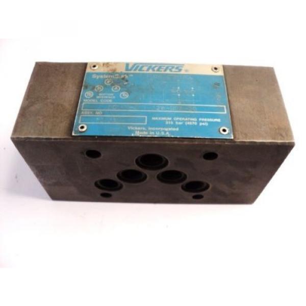 VICKERS DGMFN-5-Y-A2W-B2W-30 HYDRAULIC FLOW CONTROL VALVE BLOCK STACK #1 image