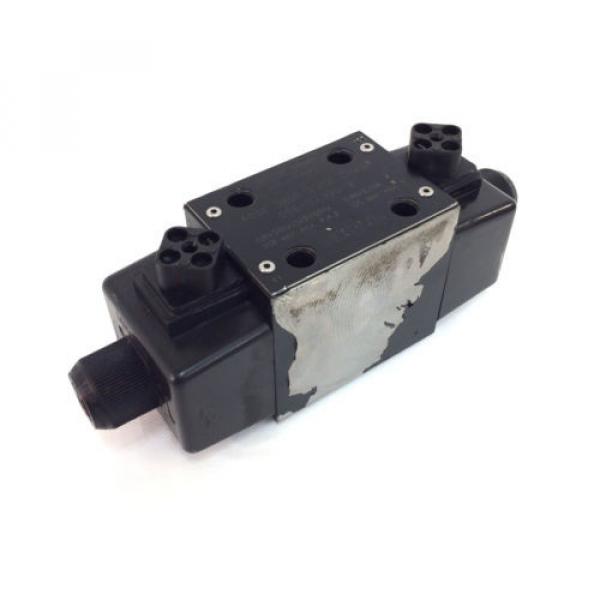 Directional Valve 4D02-3208-0302-C1W30 Denison/Vickers 4D0232080302C1W30 origin #1 image