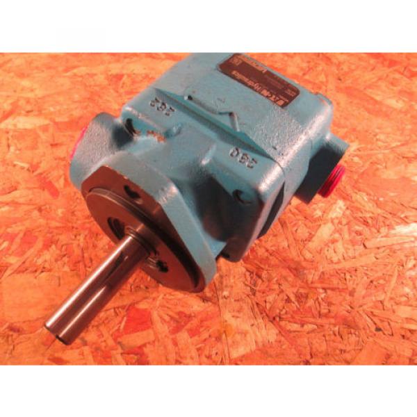 VICKERS V20 1P12P 1A11 HYDRAULIIC VANE PUMP  NOS  EATON #3 image